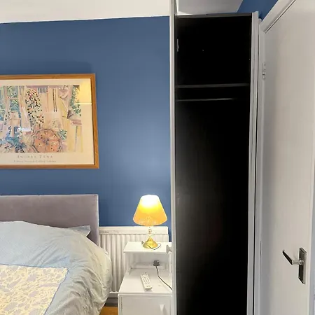 Private One-bedroom Annexe - Free Parking & Wi-fi Harrogate